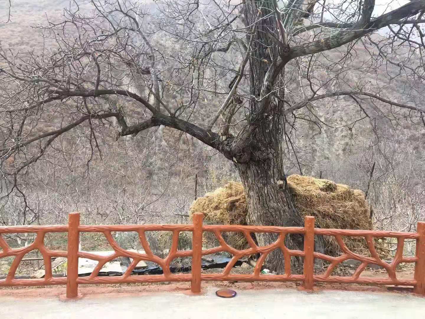 仿樹根護(hù)欄